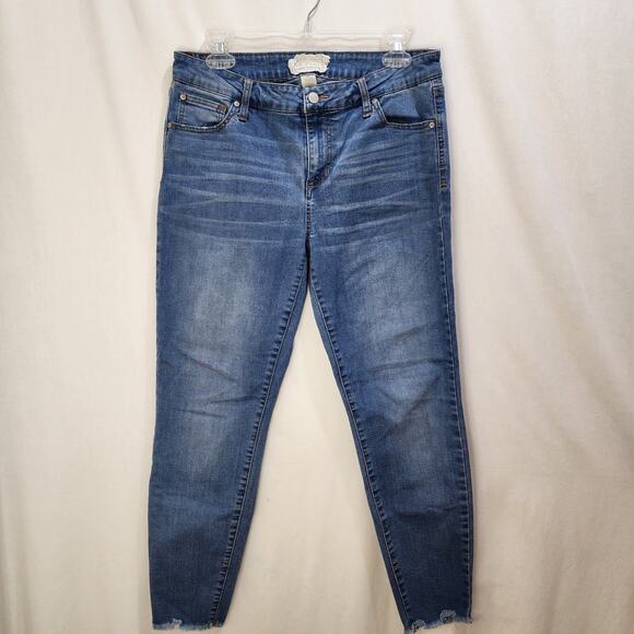 Alter'd State Frayed Hem Stretchy Skinny Jeans Juniors, Size 30/11 - Picture 2 of 6
